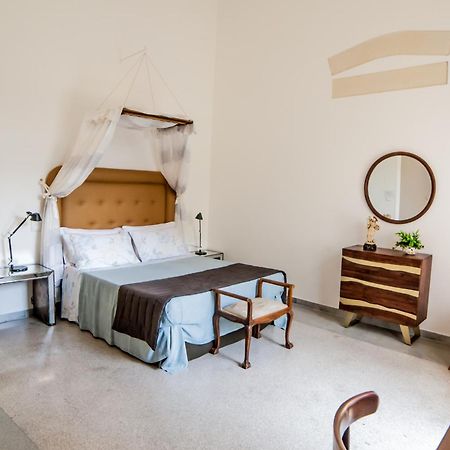 Palazzo Rollo Bed and Breakfast Lecce Eksteriør billede
