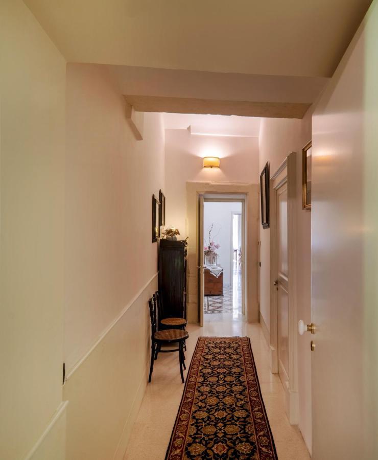 Palazzo Rollo Bed and Breakfast Lecce Eksteriør billede