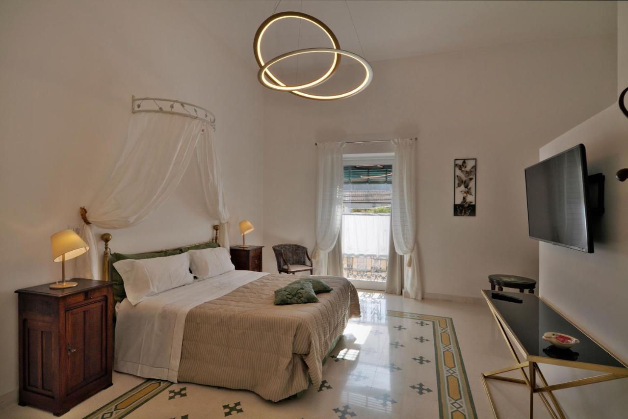 Palazzo Rollo Bed and Breakfast Lecce Eksteriør billede