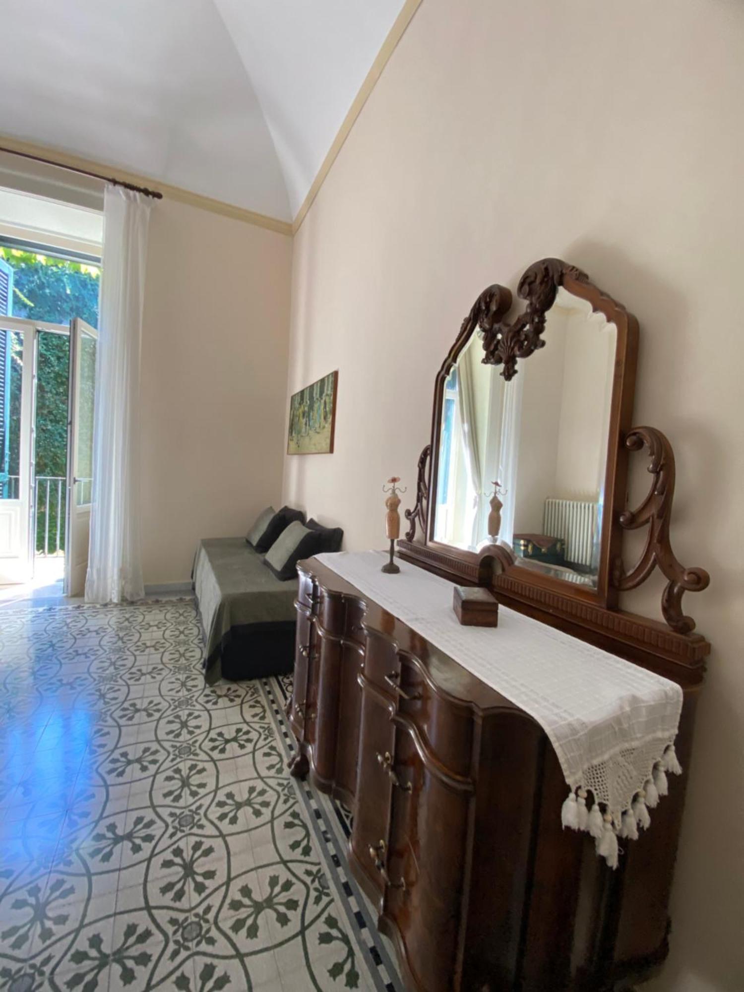 Palazzo Rollo Bed and Breakfast Lecce Eksteriør billede