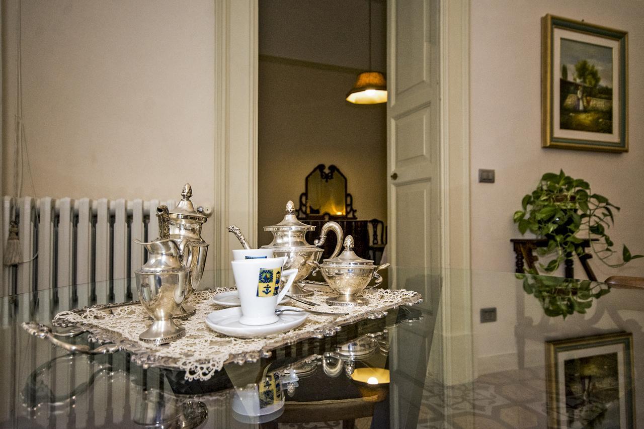 Palazzo Rollo Bed and Breakfast Lecce Eksteriør billede