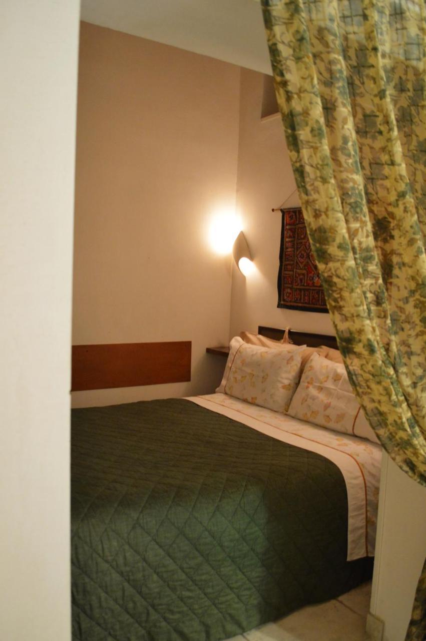 Palazzo Rollo Bed and Breakfast Lecce Eksteriør billede
